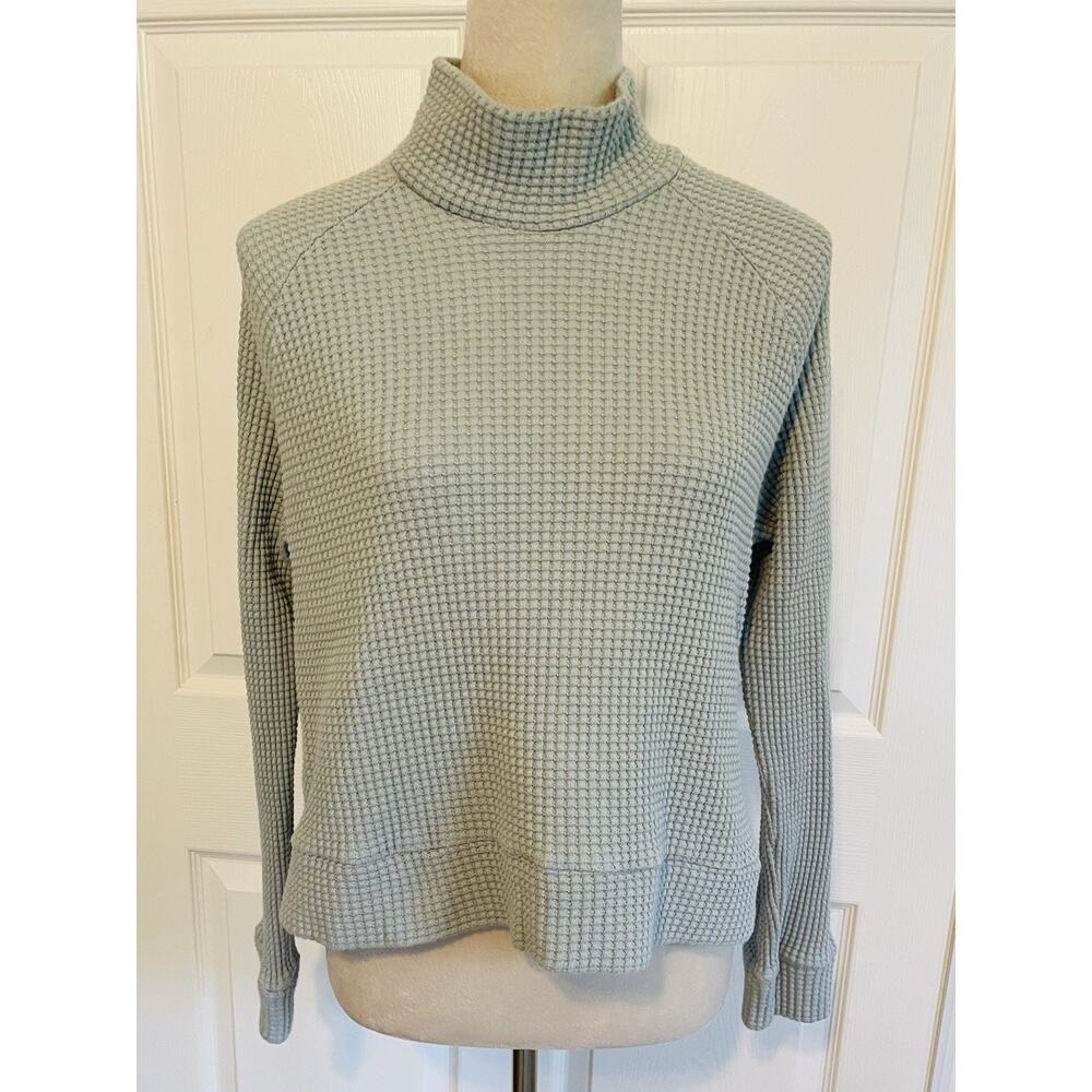 The North Face Gray Long Sleeve Top